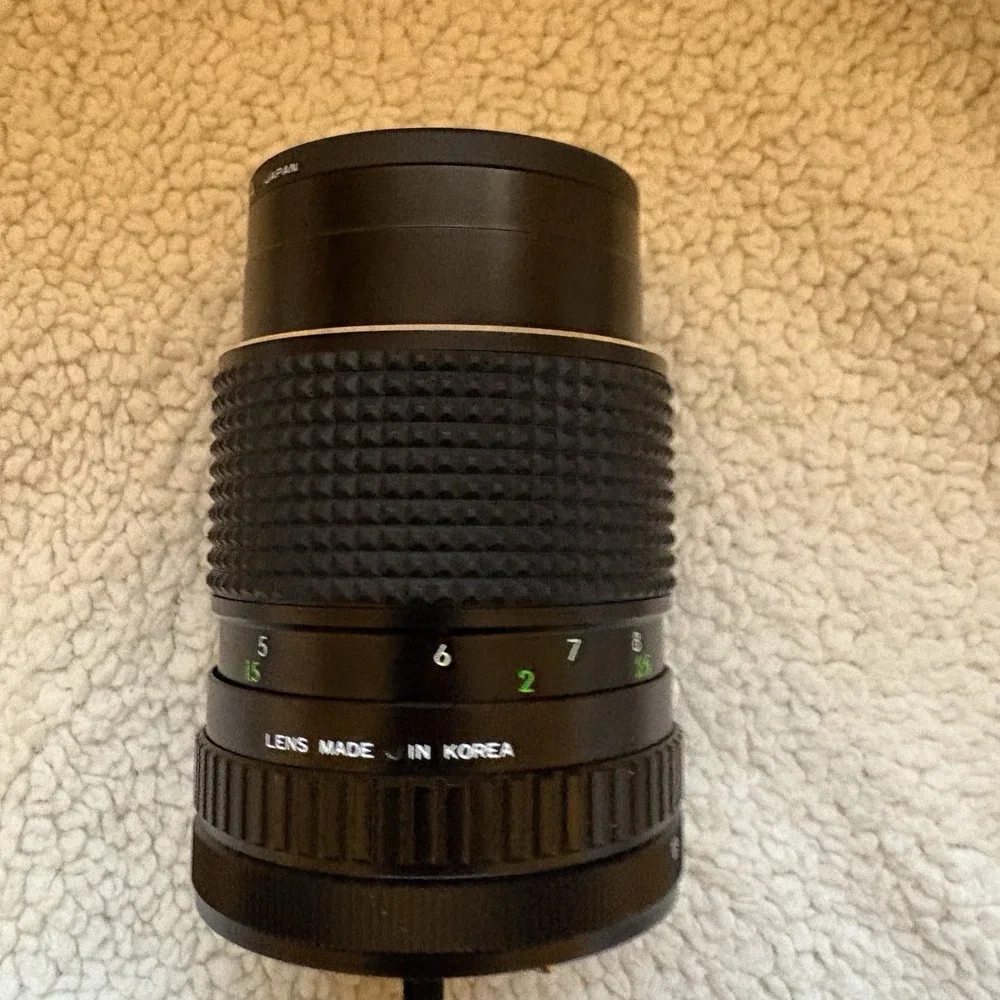 VTG Super Albinar 135mm f/2.8 Auto Telephoto- Coated -Lens Canon - Korea w/ Case